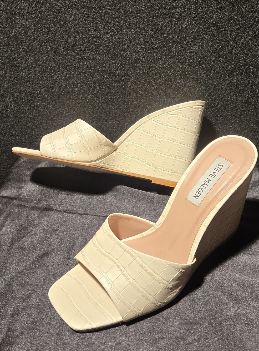 Steve Madden Cream Croc-Embossed Wedge Slide